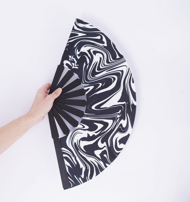 Abanico Fluido Black XL