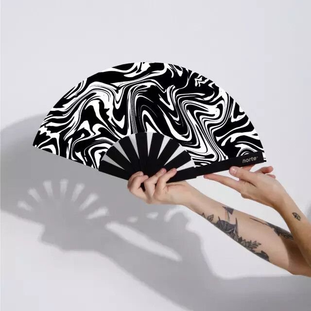 Abanico Fluido Black Pocket