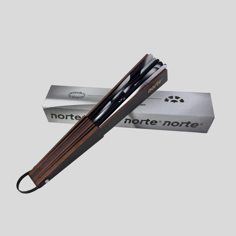 1733838757d3afb2bc96b3e829796a5492e2b93f42.jpg Cajita de regalo tamaño pocket & standard