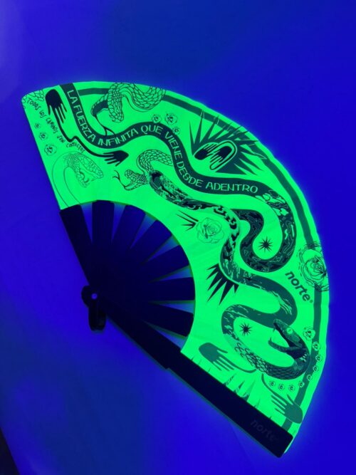 13a7ed31-c55b-4045-b963-8ec0b1a9b47a-2 Abanico Cosmic Serpent Fluor Standard